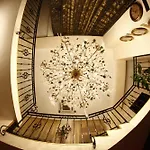 Hi Boutique 3*