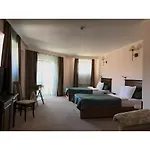 Hi Boutique Отель