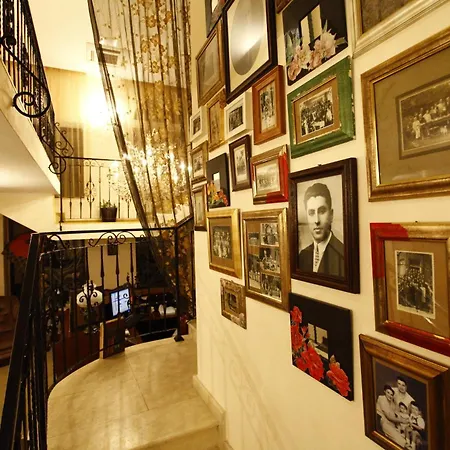 호텔 하이 부티크 3*