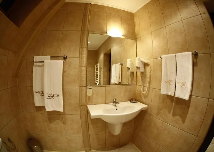 하이 부티크 호텔 3*