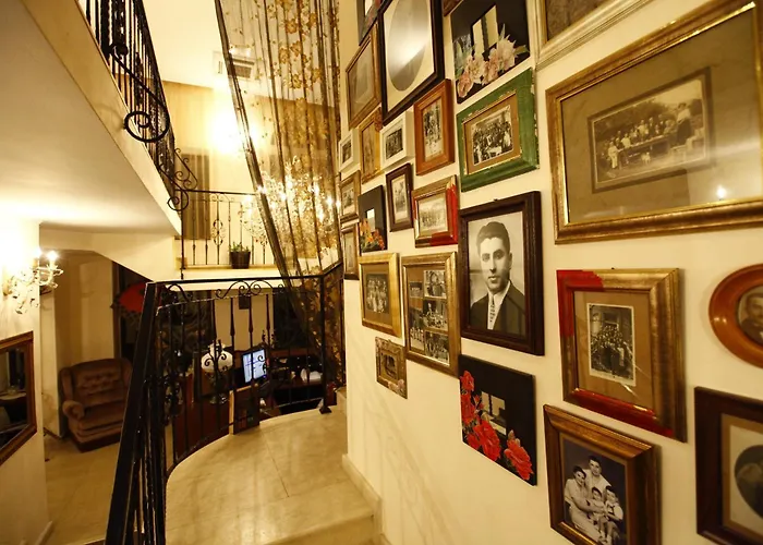 Отель Hi Boutique 3*